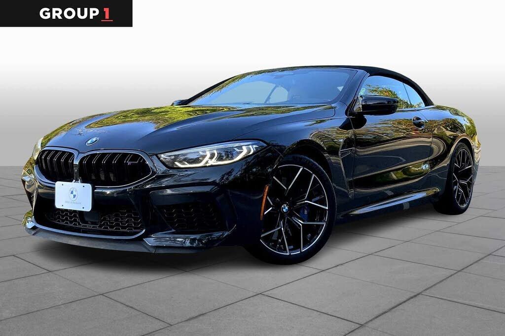 2022 BMW M8