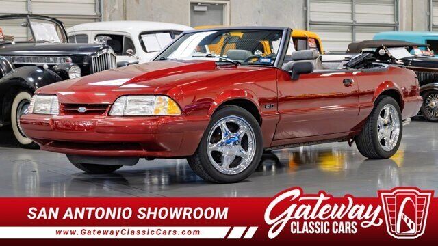 1992 FORD Mustang
