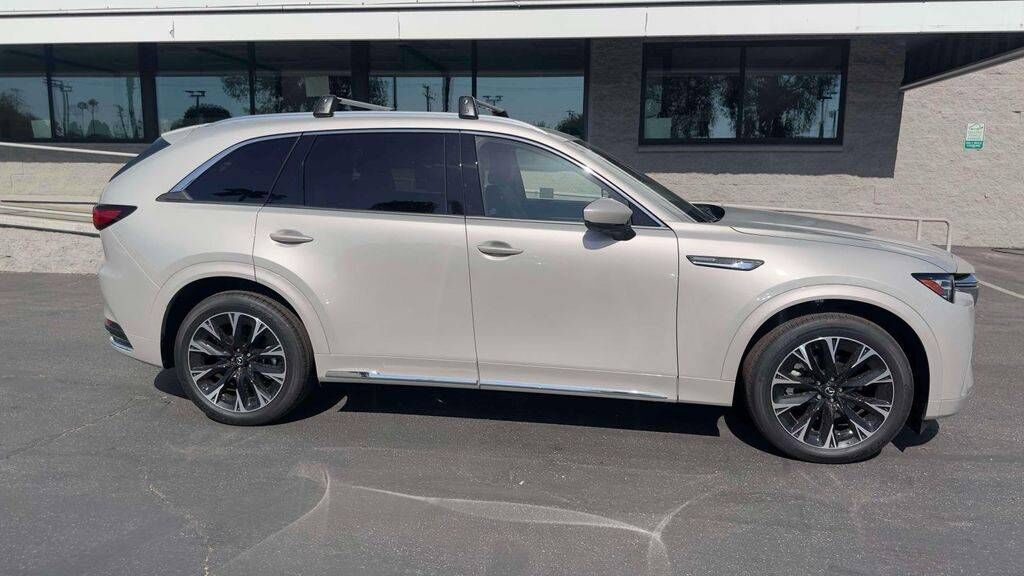 2026 MAZDA CX-90