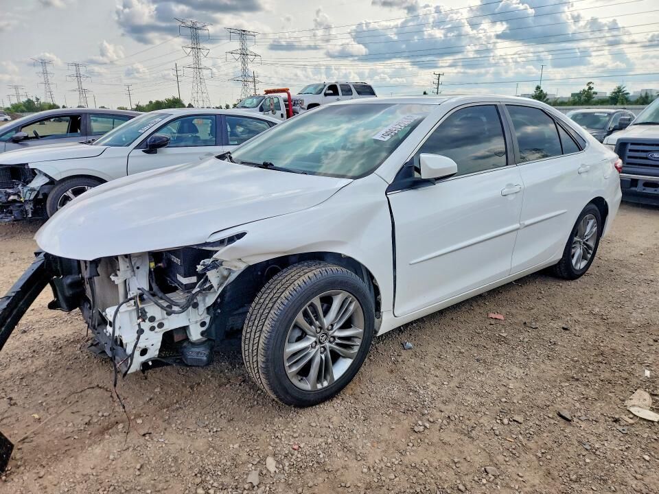 2017 TOYOTA Camry