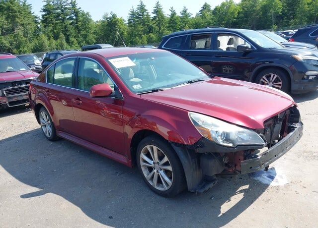 2013 SUBARU Legacy
