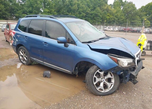 2017 SUBARU Forester