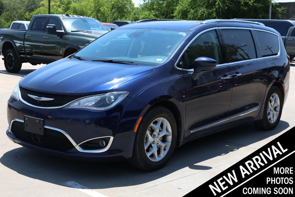 2019 CHRYSLER Pacifica