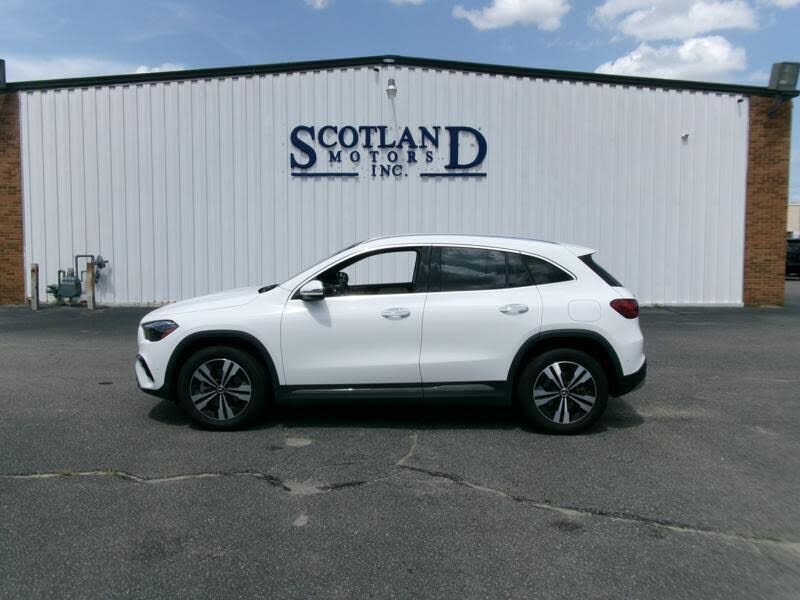 2025 MERCEDES-BENZ GLA-Class