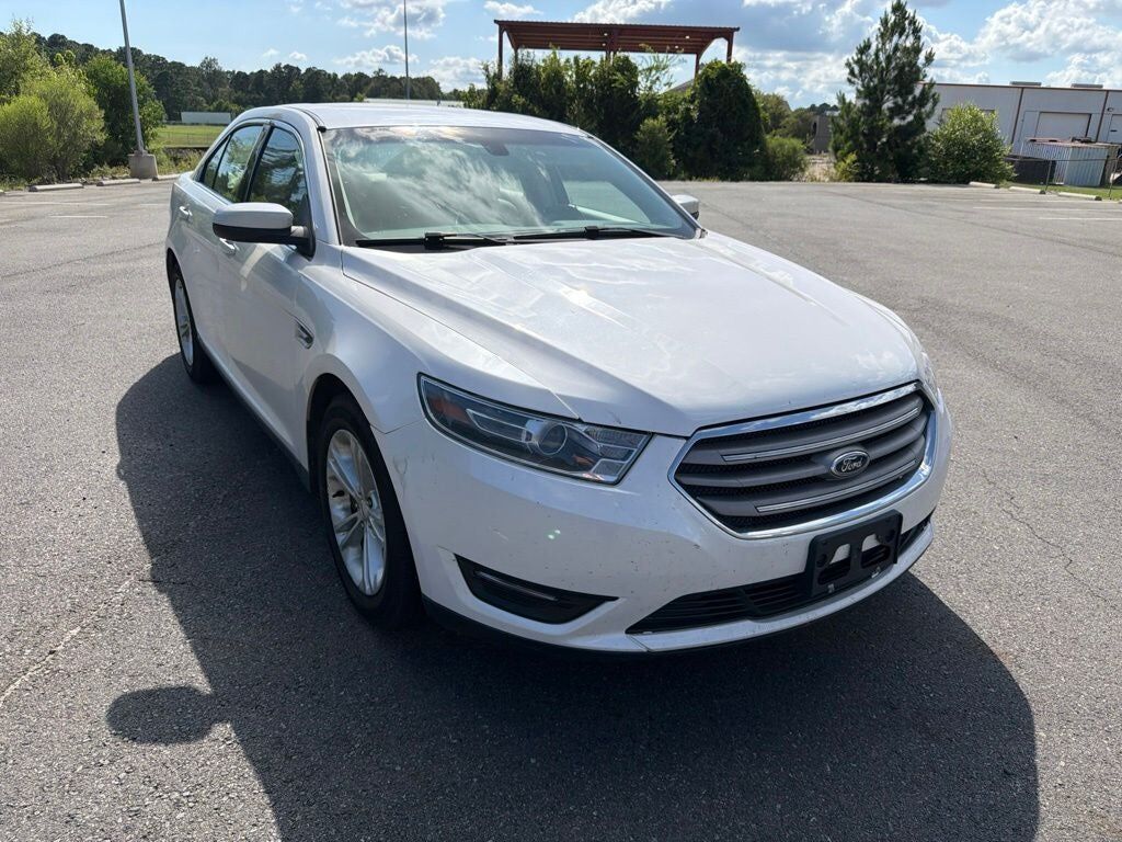 2018 FORD Taurus