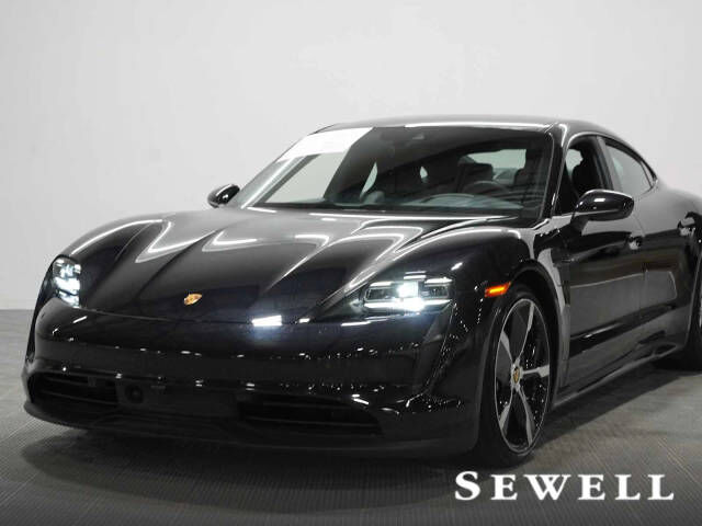 2024 PORSCHE Taycan