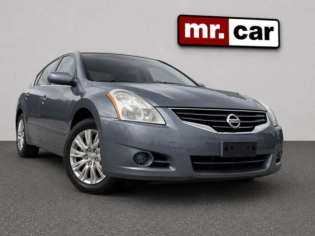 2012 NISSAN Altima