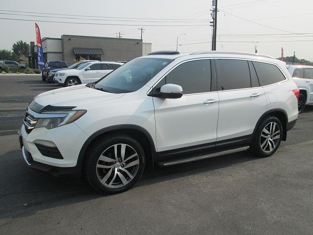 2017 HONDA Pilot