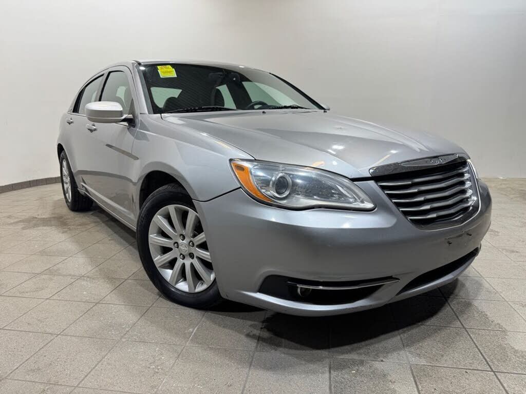 2014 CHRYSLER 200