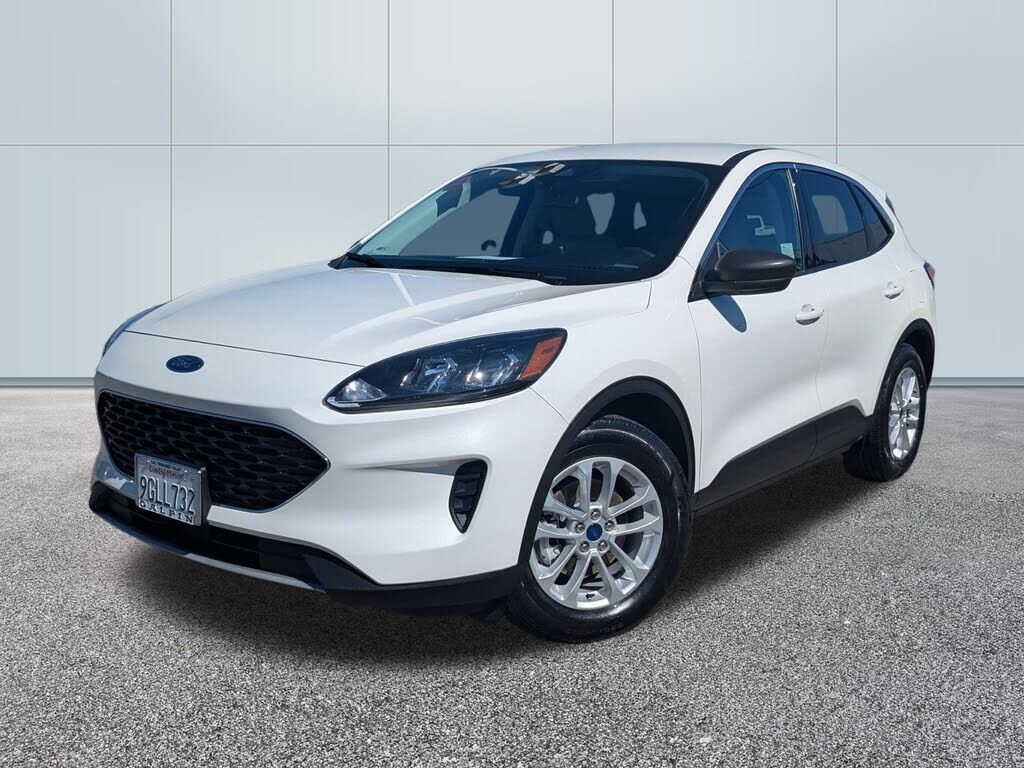 2022 FORD Escape