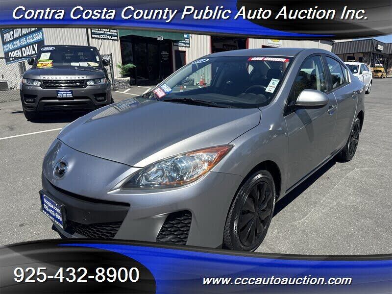 2013 MAZDA Mazda3