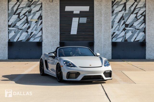 2022 PORSCHE 718