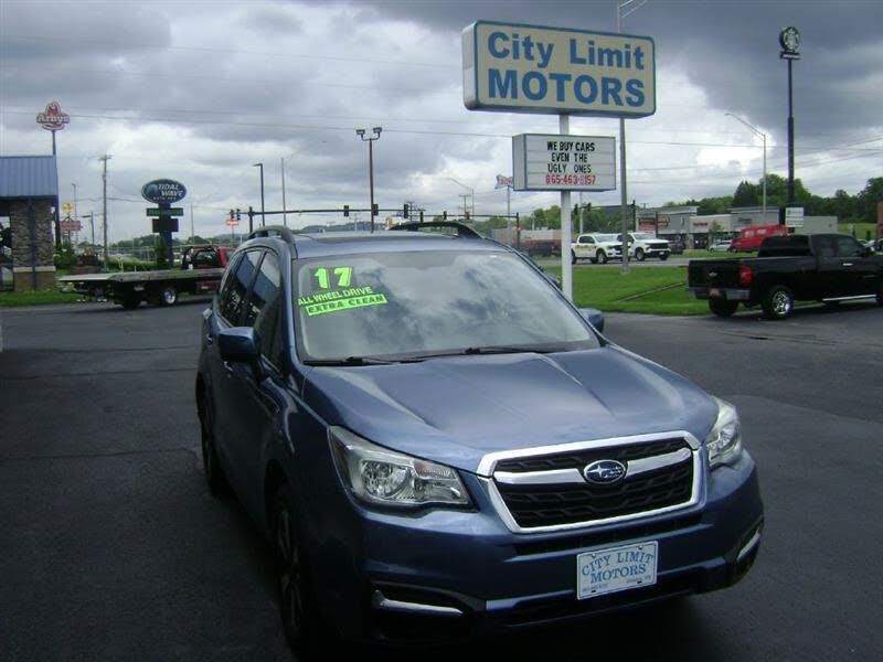 2017 SUBARU Forester