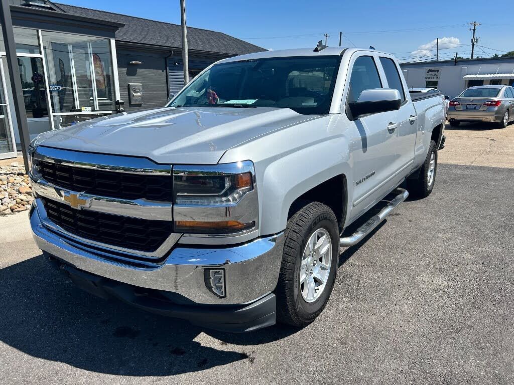 2017 CHEVROLET Silverado