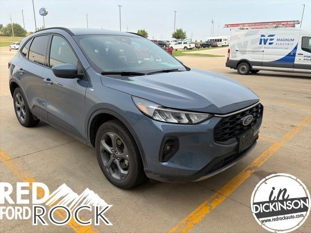2025 FORD Escape