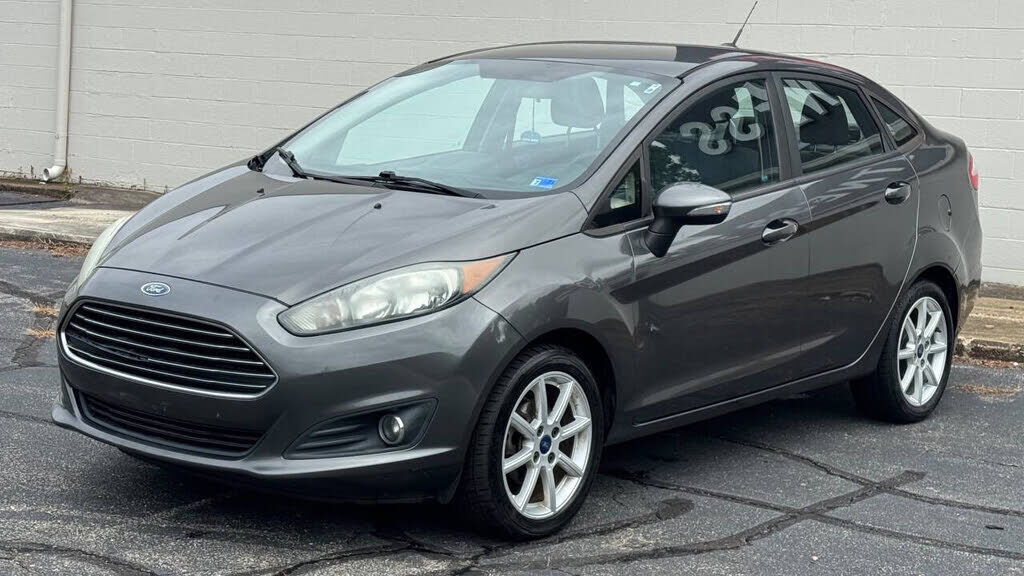 2016 FORD Fiesta