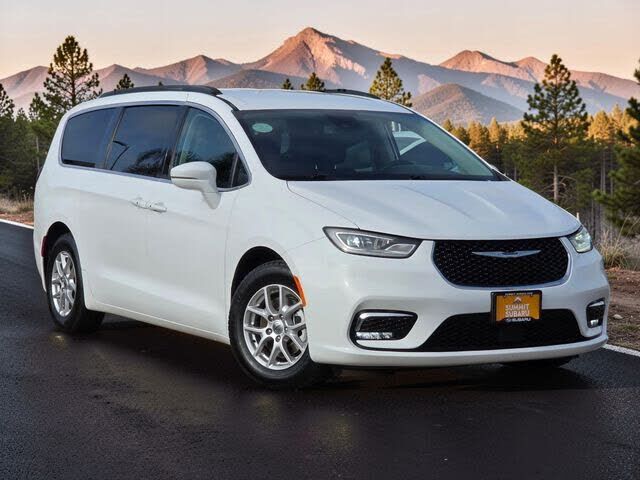 2022 CHRYSLER Pacifica