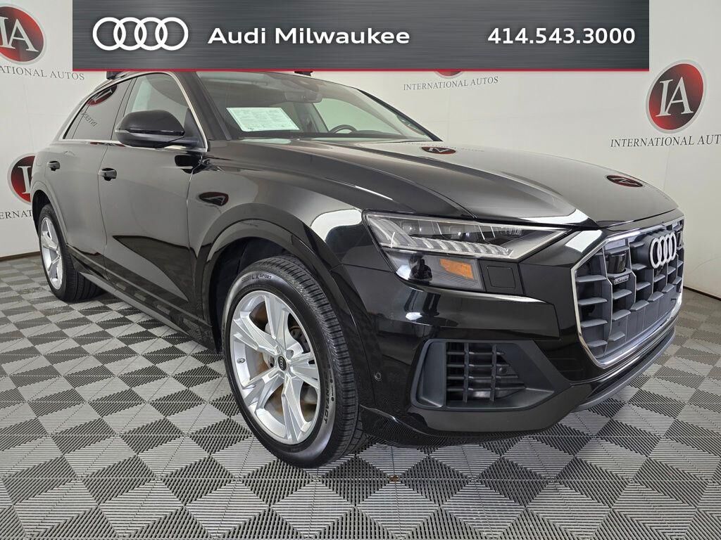 2023 AUDI Q8