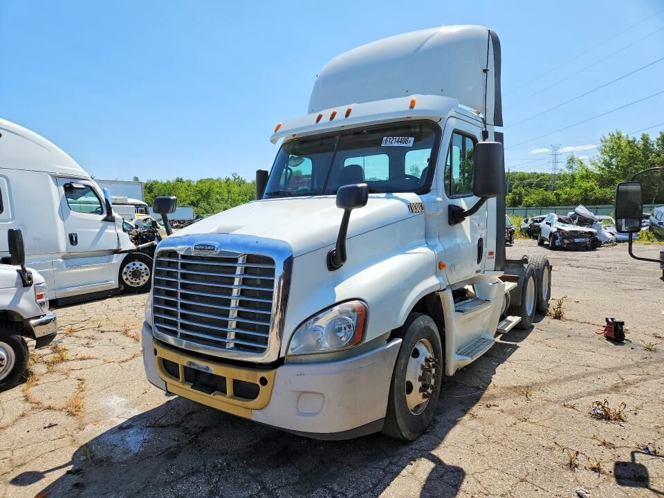 2014 FREIGHTLINER Cascadia