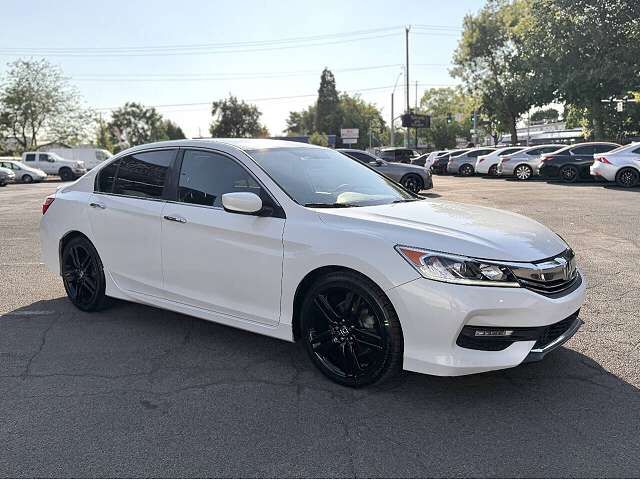 2017 HONDA Accord