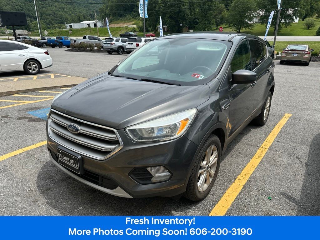 2017 FORD Escape