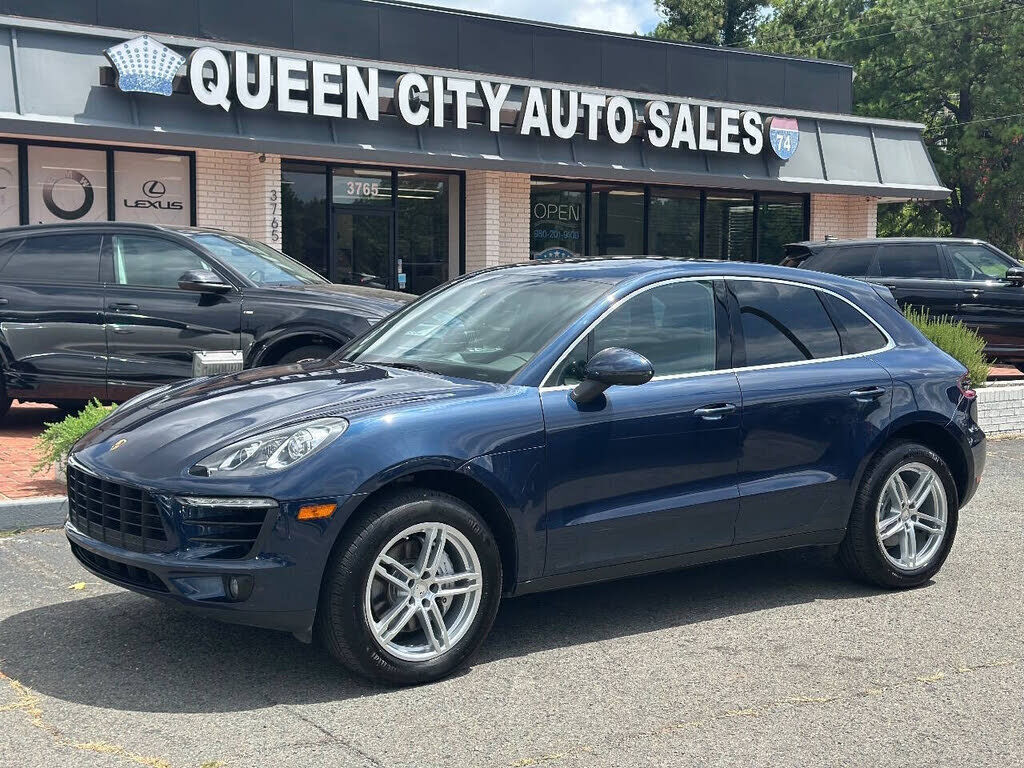 2016 PORSCHE Macan