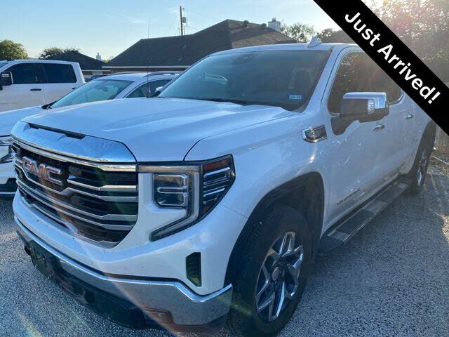 2023 GMC Sierra