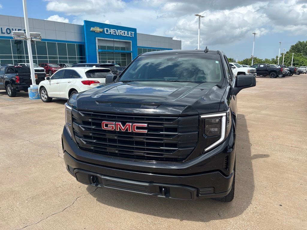 2024 GMC Sierra