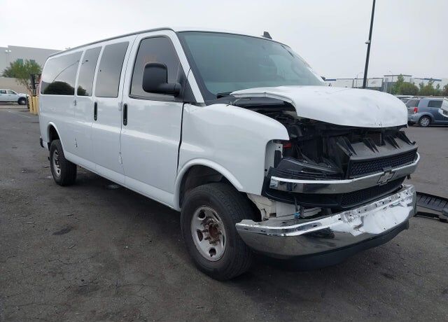 2017 CHEVROLET Express