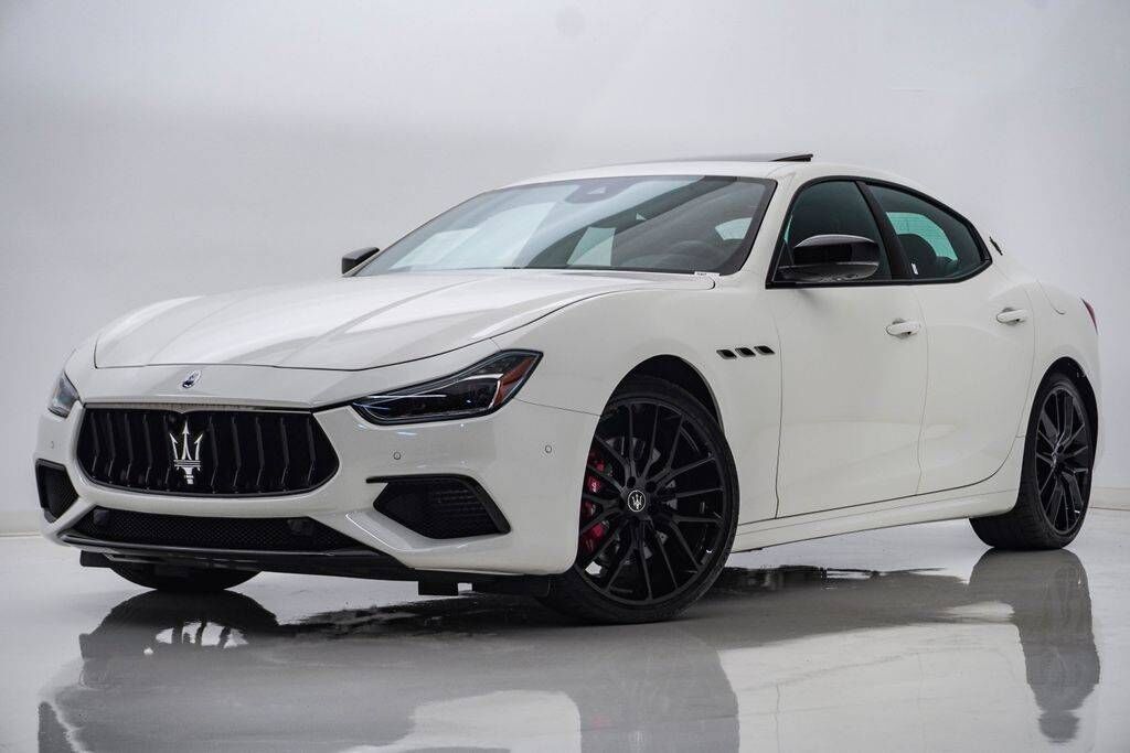 2024 MASERATI Ghibli
