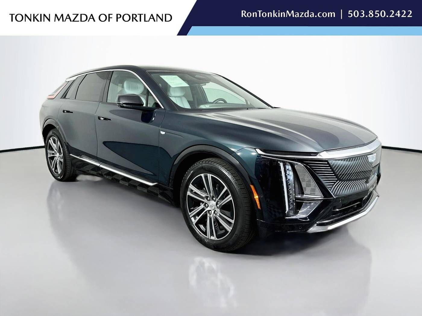 2024 CADILLAC Lyriq