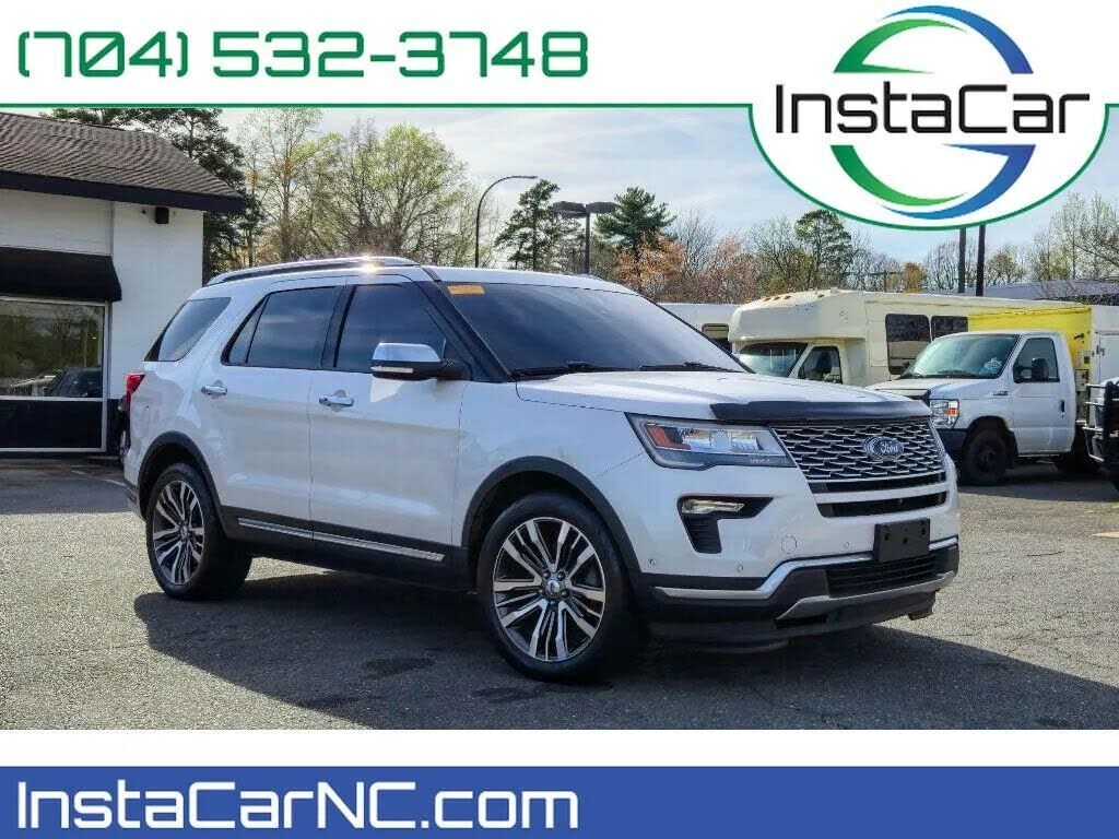 2018 FORD Explorer