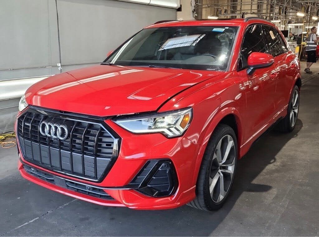 2022 AUDI Q3