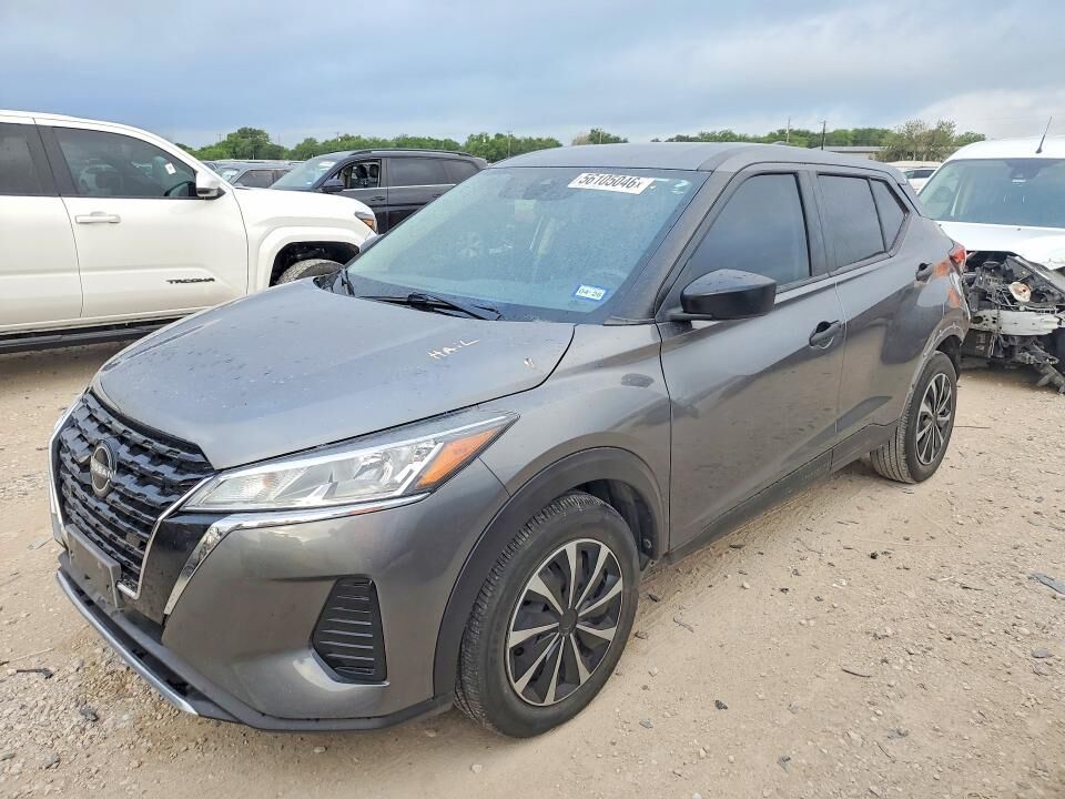 2022 NISSAN Kicks