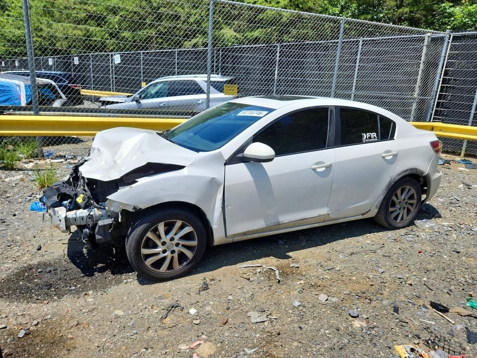 2012 MAZDA Mazda3