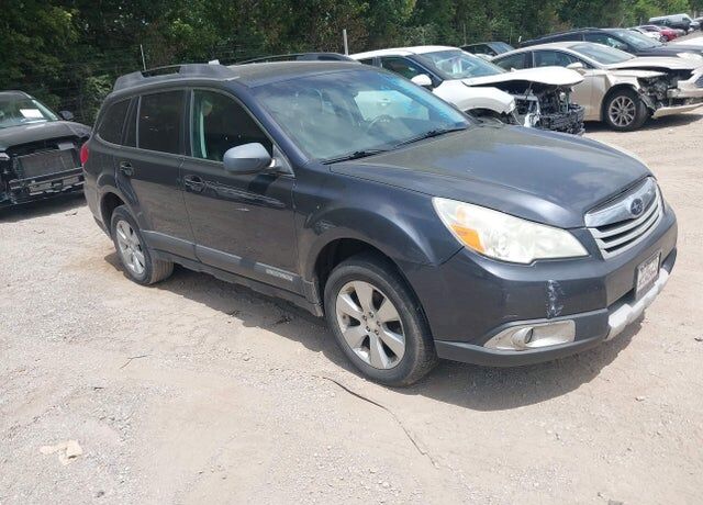 2011 SUBARU Outback