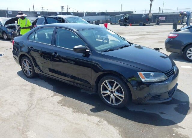 2013 VOLKSWAGEN Jetta
