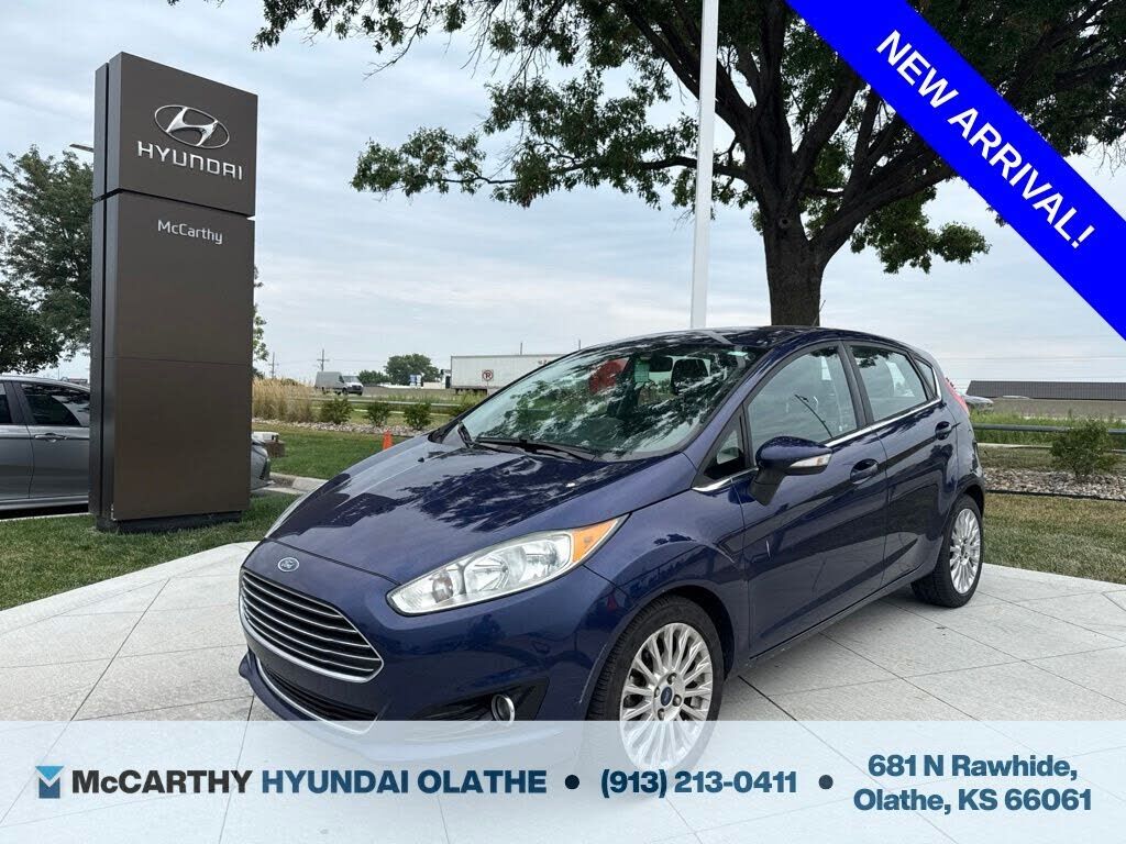 2016 FORD Fiesta