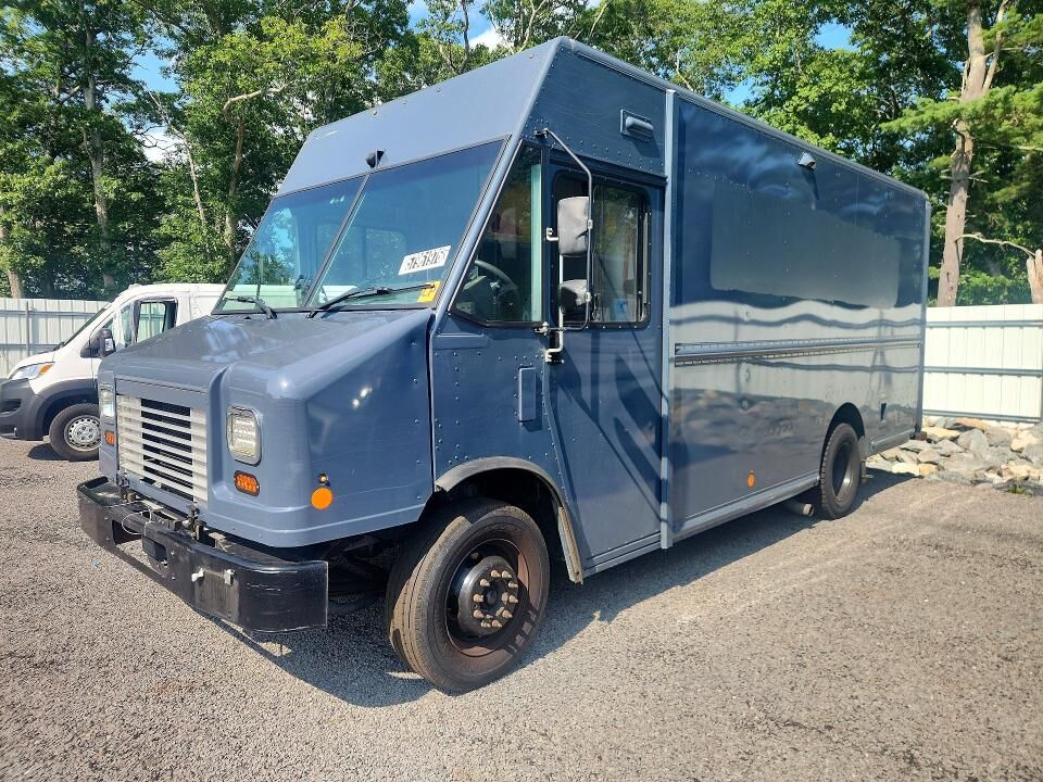 2020 FORD Commercial Chassis