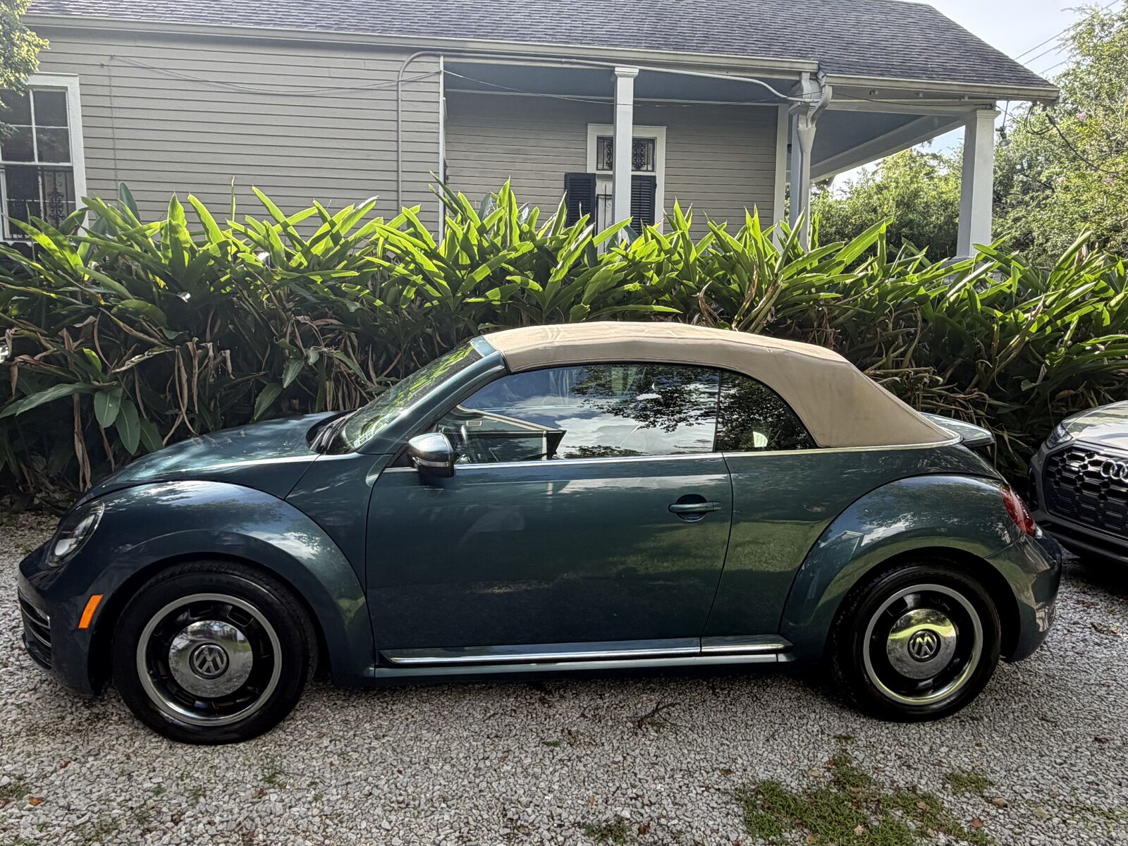2018 VOLKSWAGEN Beetle