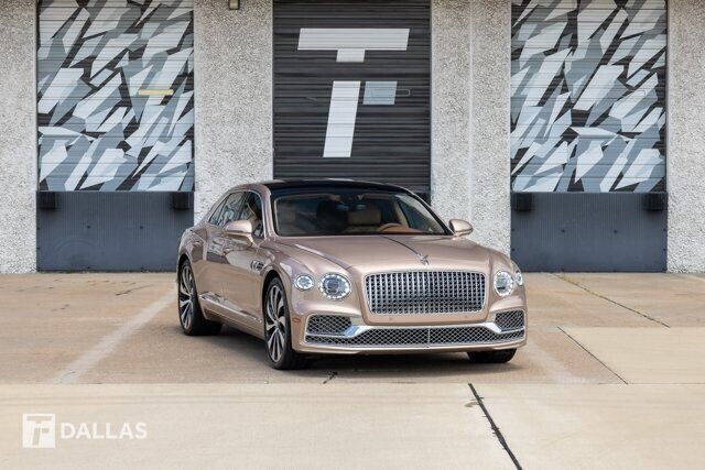 2022 BENTLEY Flying Spur