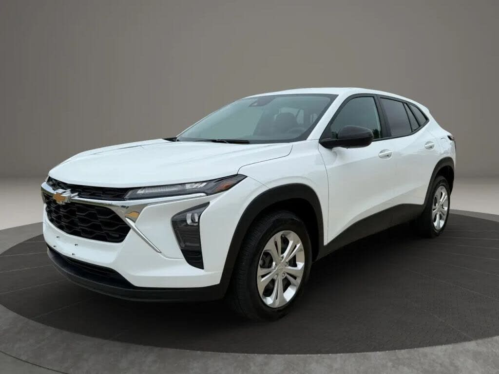2024 CHEVROLET Trax