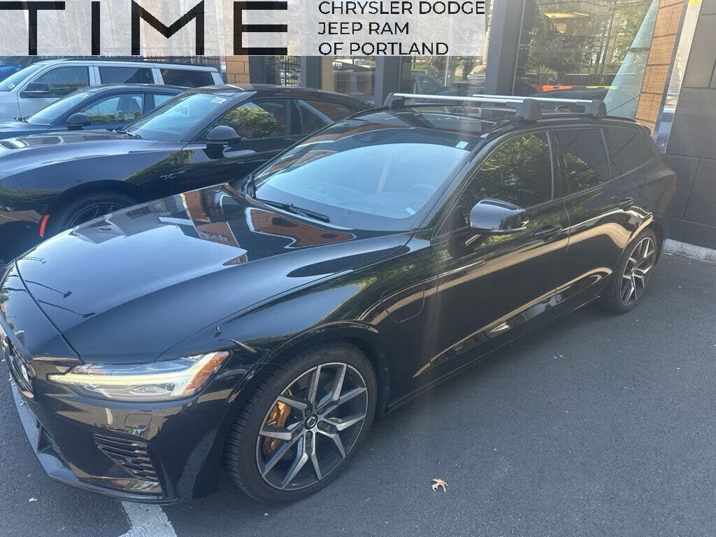 2020 VOLVO V60