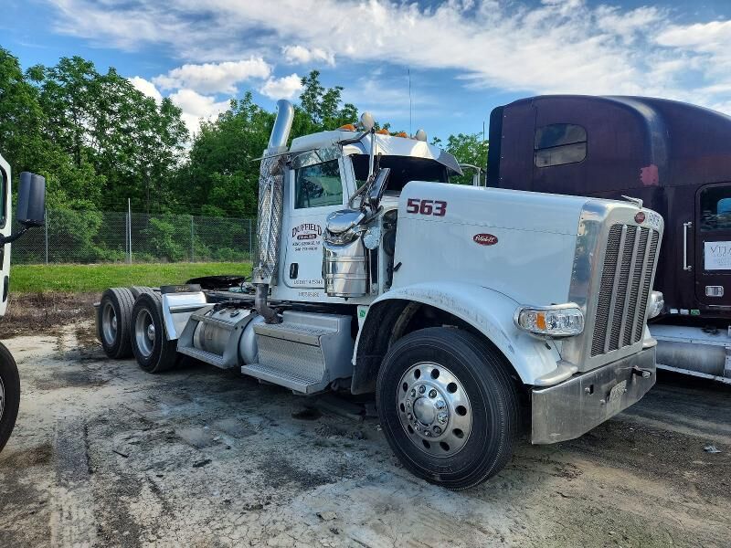 2019 PETERBILT 389