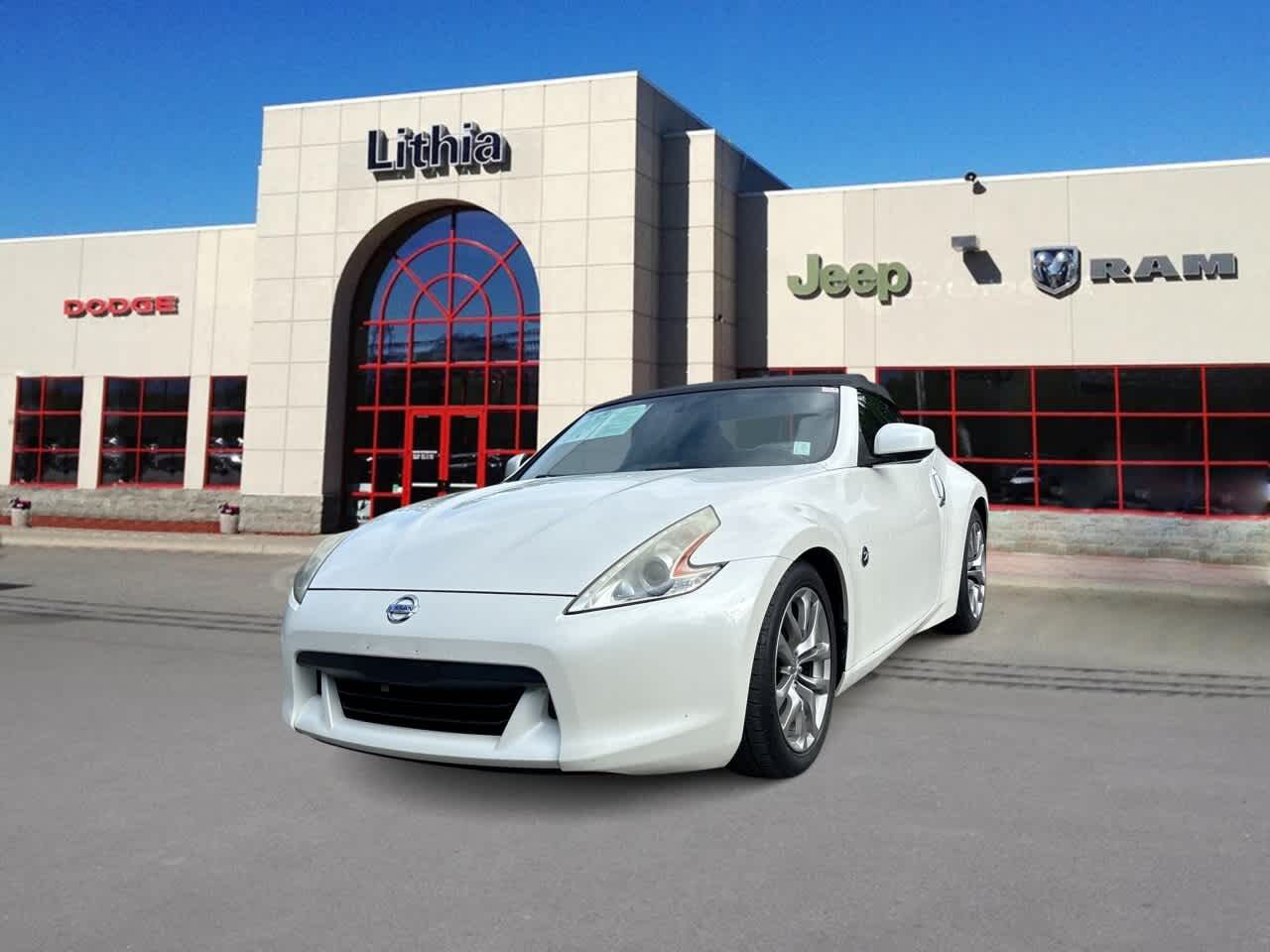 2012 NISSAN 370Z