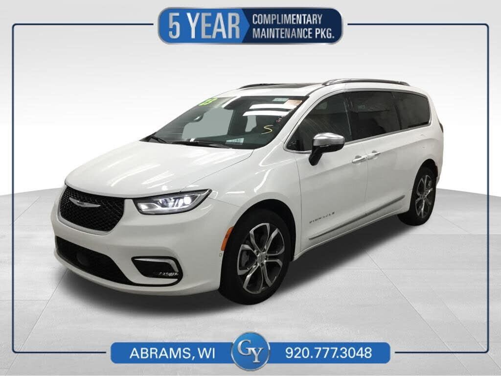 2023 CHRYSLER Pacifica