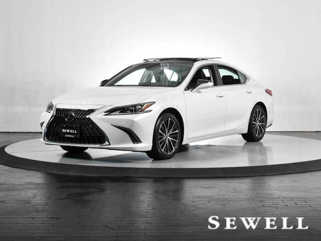 2023 LEXUS ES