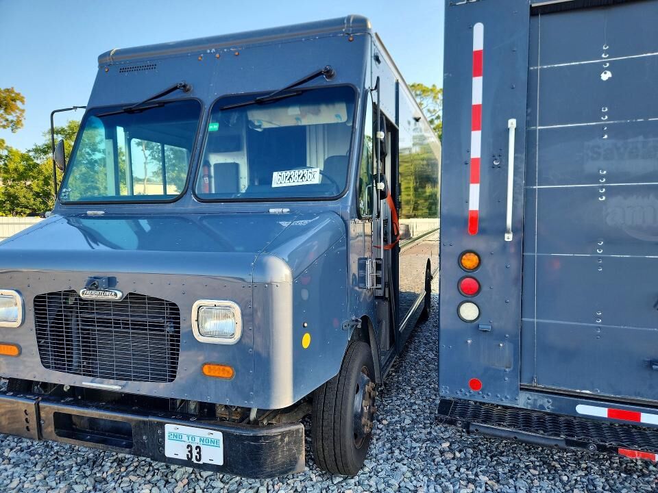2021 FREIGHTLINER MT 45G Front Gasoline Engine Walk in Van Chassis