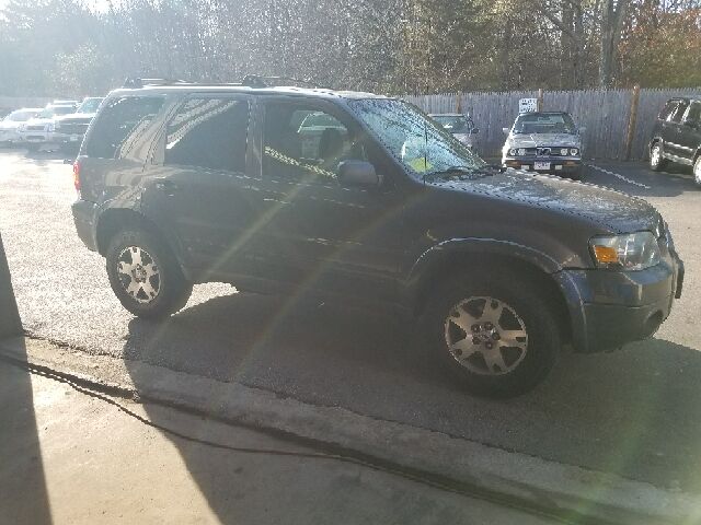 2005 FORD Escape