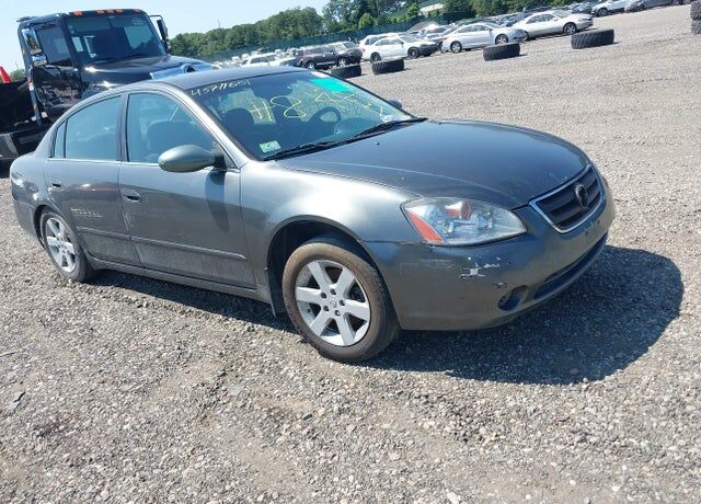 2004 NISSAN Altima